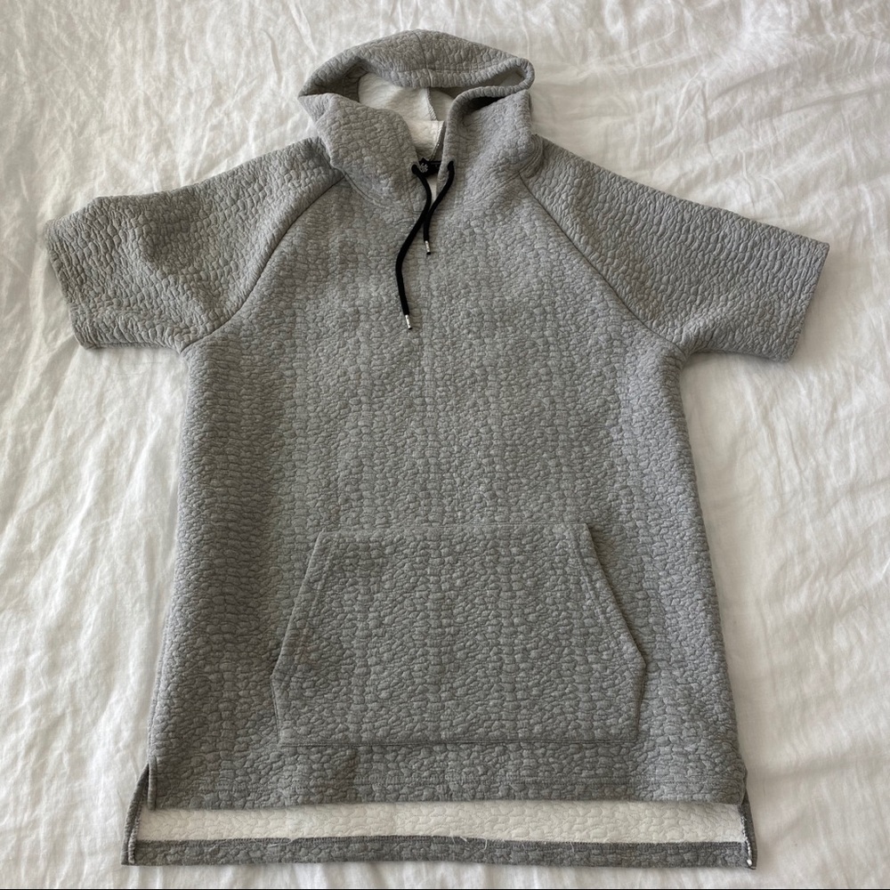 Forever 21 Men’s Short-Sleeved Hoodie